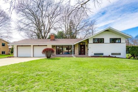 419 Briar Avenue NE North Canton OH 44720
