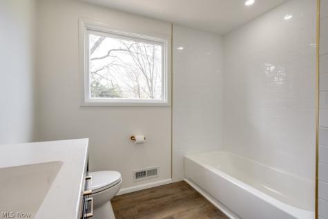 419 Briar Avenue NE North Canton OH 44720