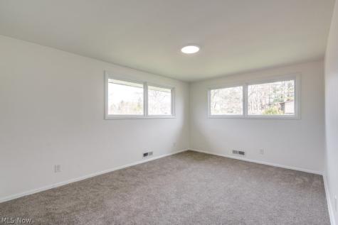 419 Briar Avenue NE North Canton OH 44720