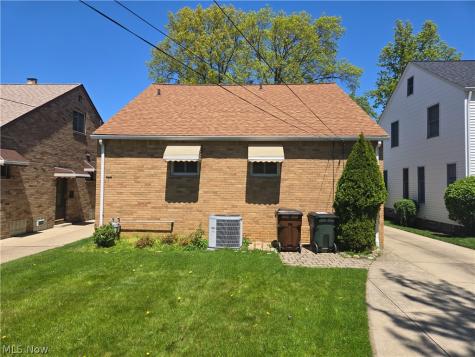 9515 Elsmere Drive Parma OH 44130