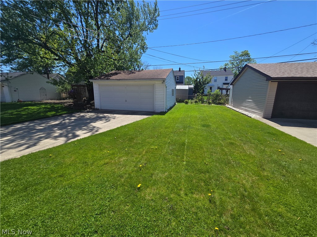 9515 Elsmere Drive Parma OH 44130