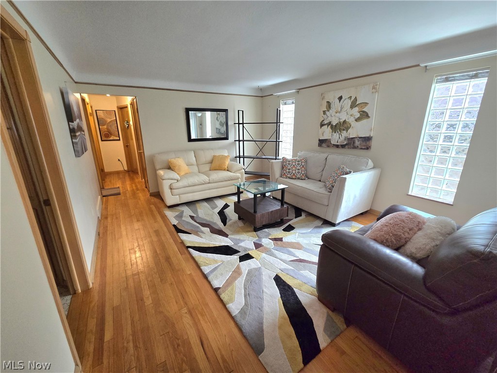 9515 Elsmere Drive Parma OH 44130