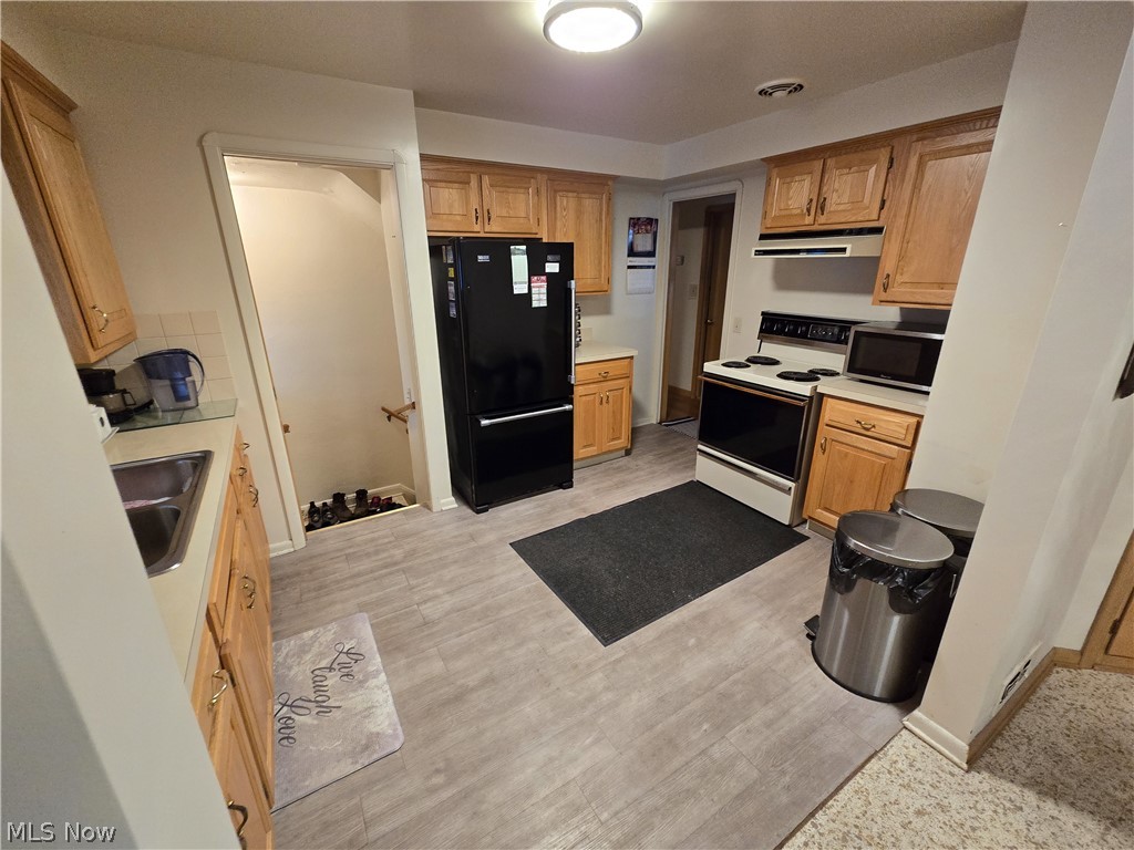 9515 Elsmere Drive Parma OH 44130