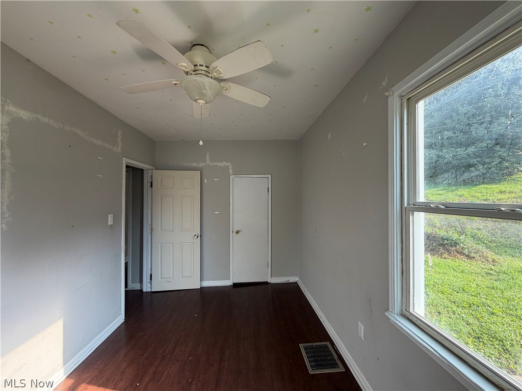 210 S 16th Street Coshocton OH 43812