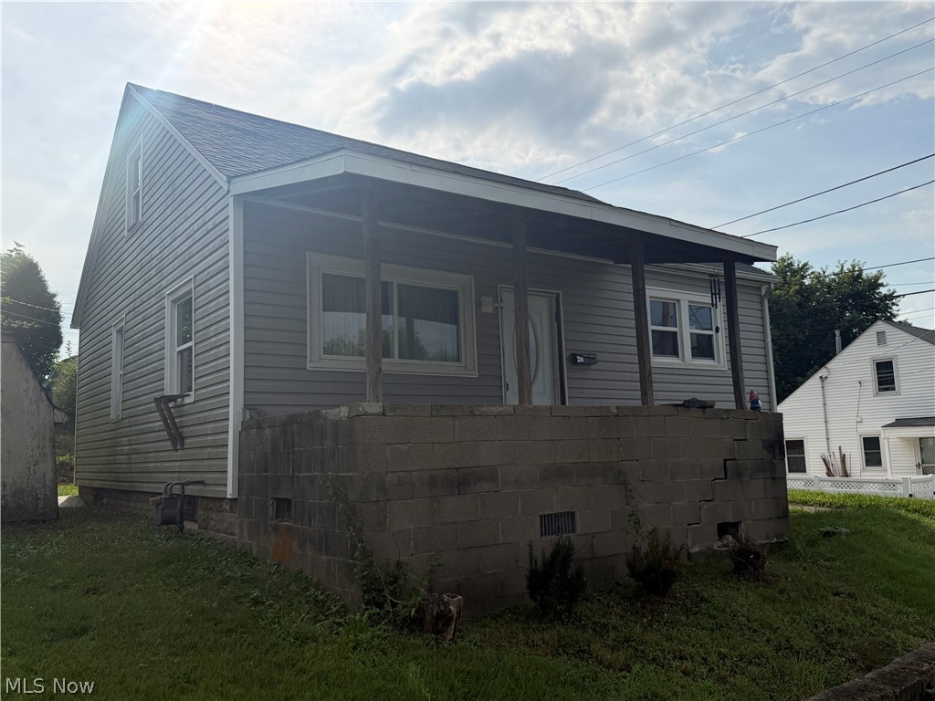 210 S 16th Street Coshocton OH 43812