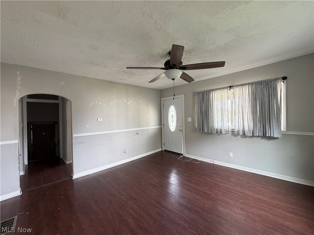 210 S 16th Street Coshocton OH 43812