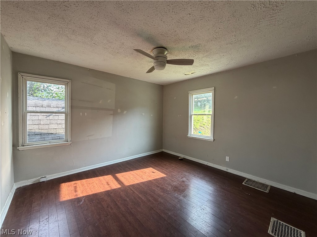 210 S 16th Street Coshocton OH 43812