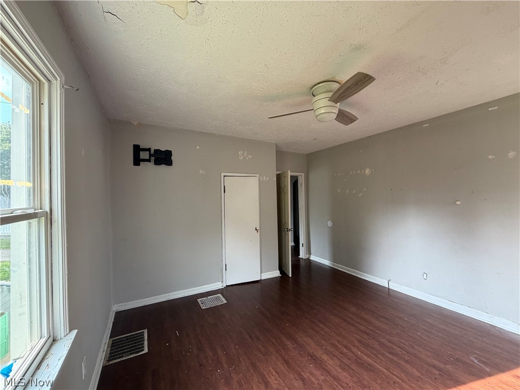 210 S 16th Street Coshocton OH 43812