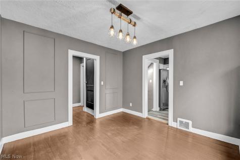 1982 Reyburn Road Cleveland OH 44112