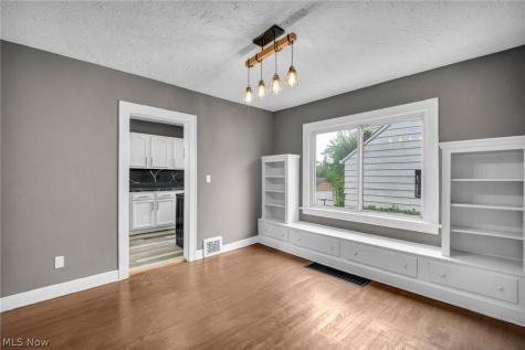 1982 Reyburn Road Cleveland OH 44112