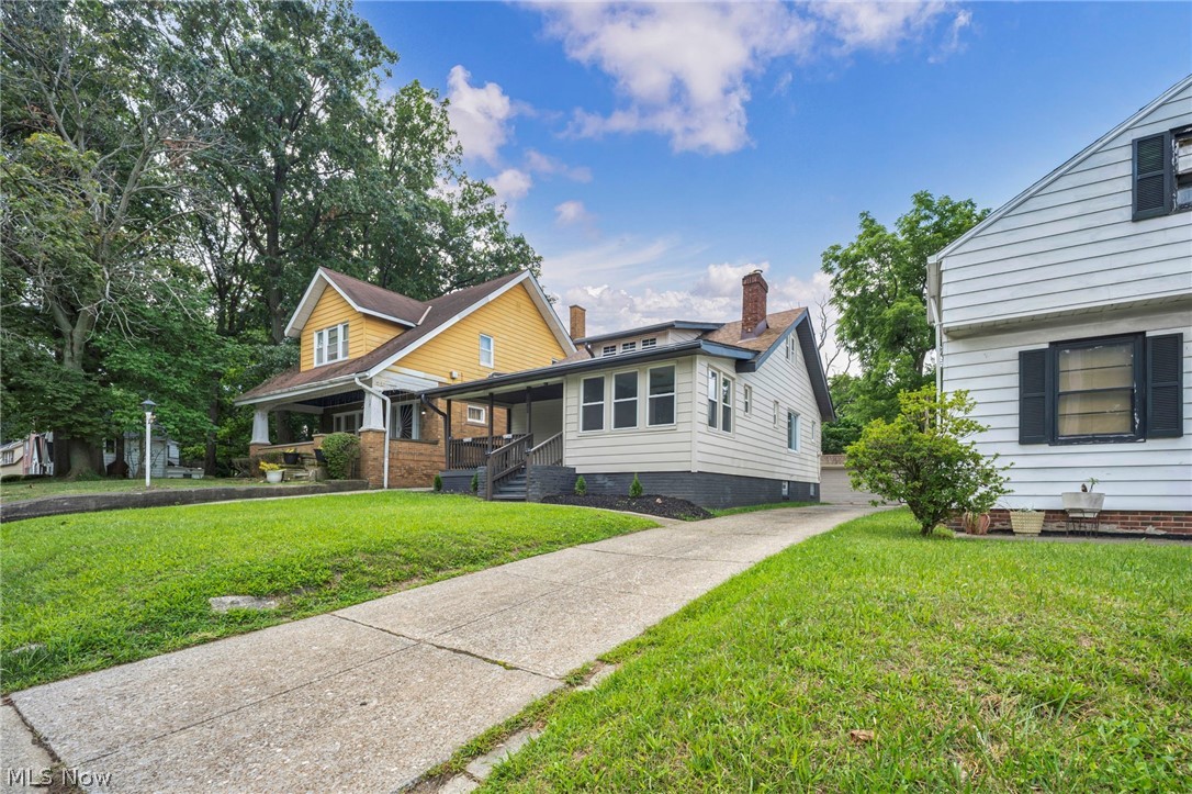 1982 Reyburn Road Cleveland OH 44112