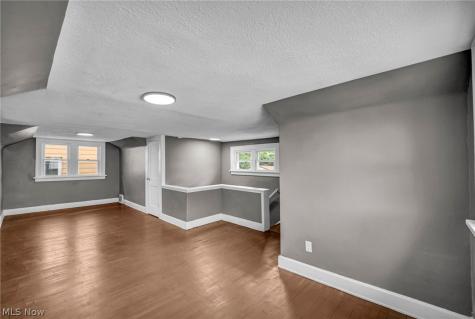 1982 Reyburn Road Cleveland OH 44112