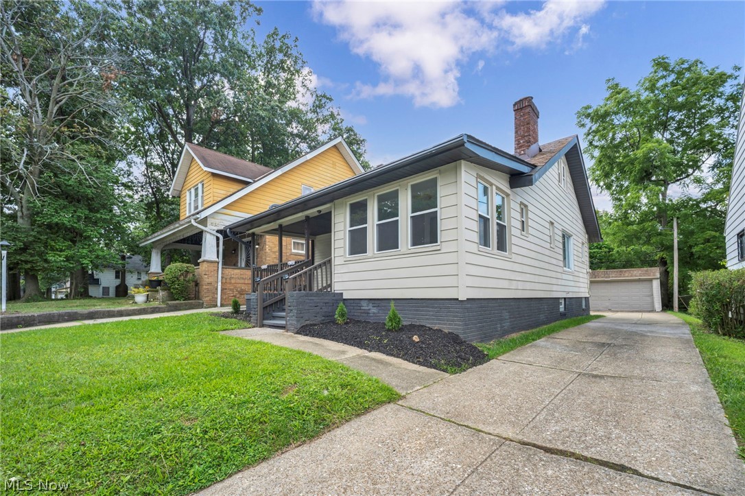 1982 Reyburn Road Cleveland OH 44112