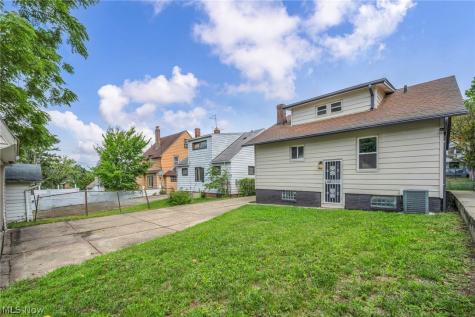 1982 Reyburn Road Cleveland OH 44112