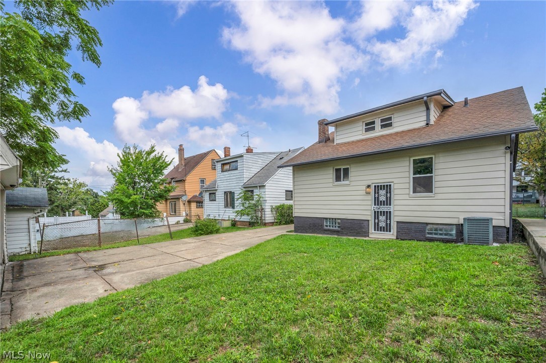 1982 Reyburn Road Cleveland OH 44112
