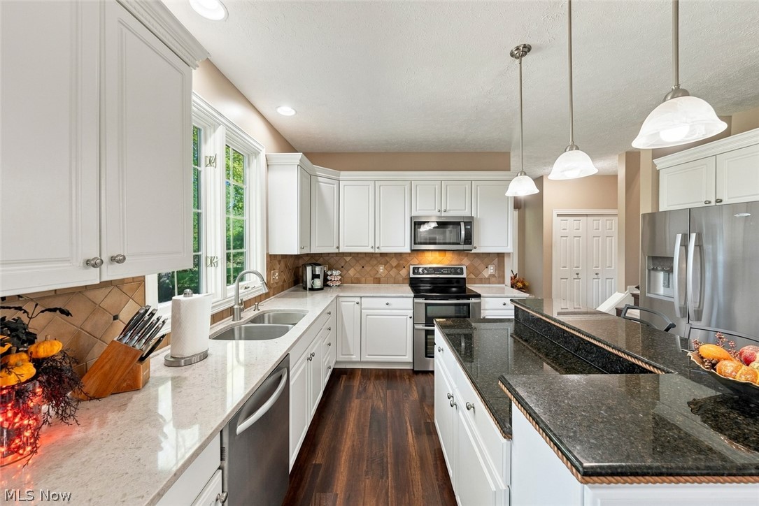35982 Falcon Crest Avenue Avon OH 44011