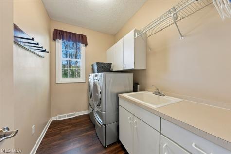 35982 Falcon Crest Avenue Avon OH 44011