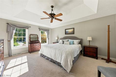 35982 Falcon Crest Avenue Avon OH 44011