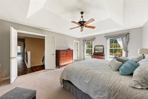35982 Falcon Crest Avenue Avon OH 44011
