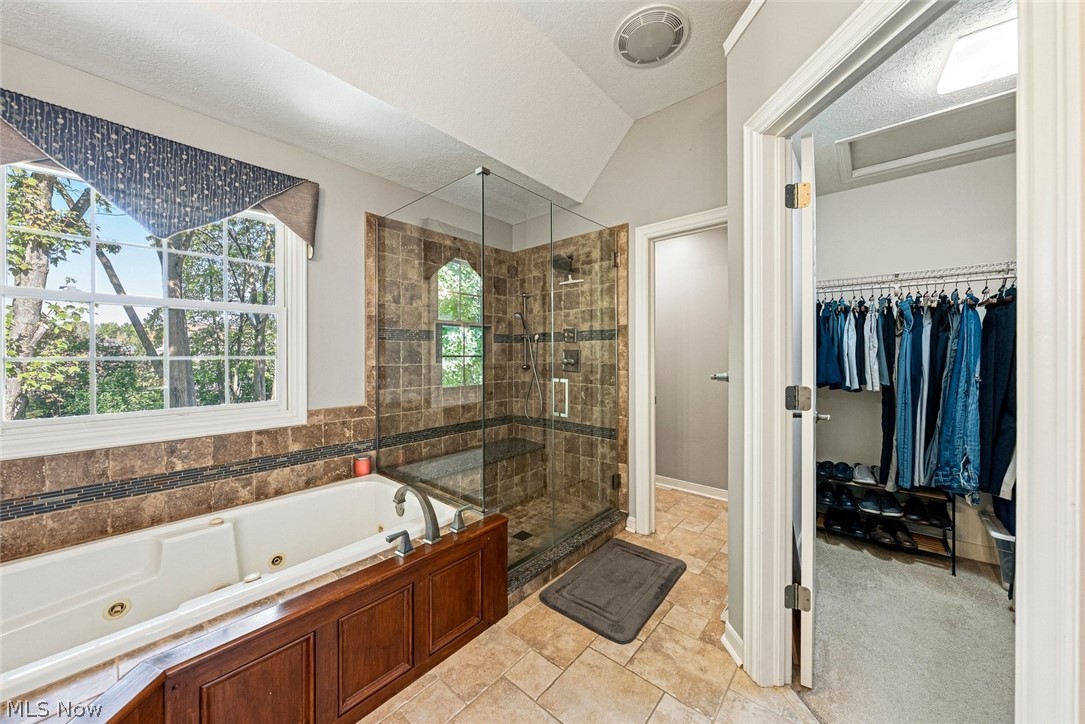 35982 Falcon Crest Avenue Avon OH 44011