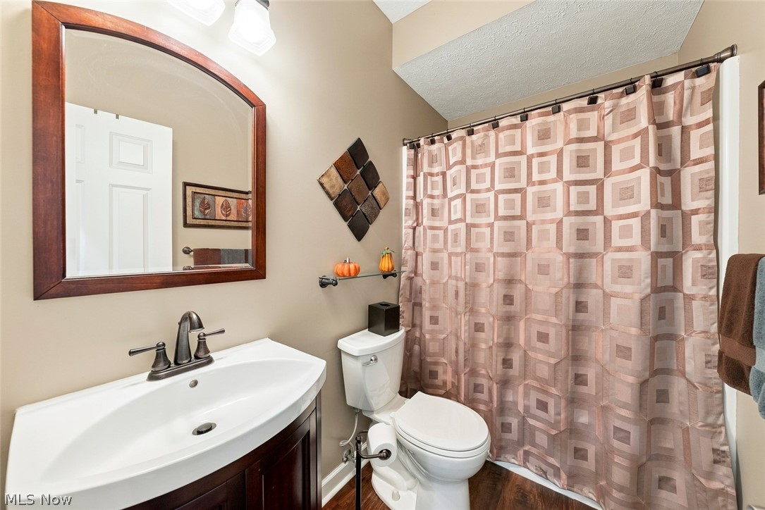 35982 Falcon Crest Avenue Avon OH 44011