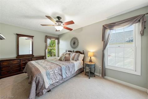 35982 Falcon Crest Avenue Avon OH 44011