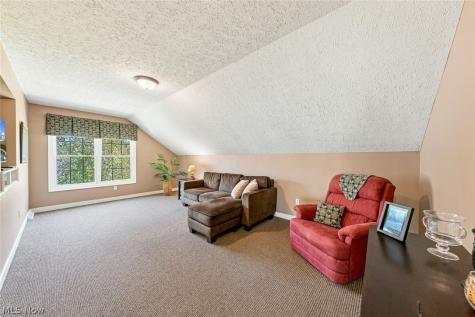 35982 Falcon Crest Avenue Avon OH 44011