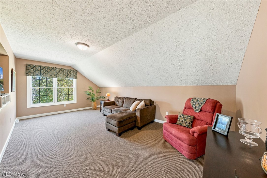 35982 Falcon Crest Avenue Avon OH 44011