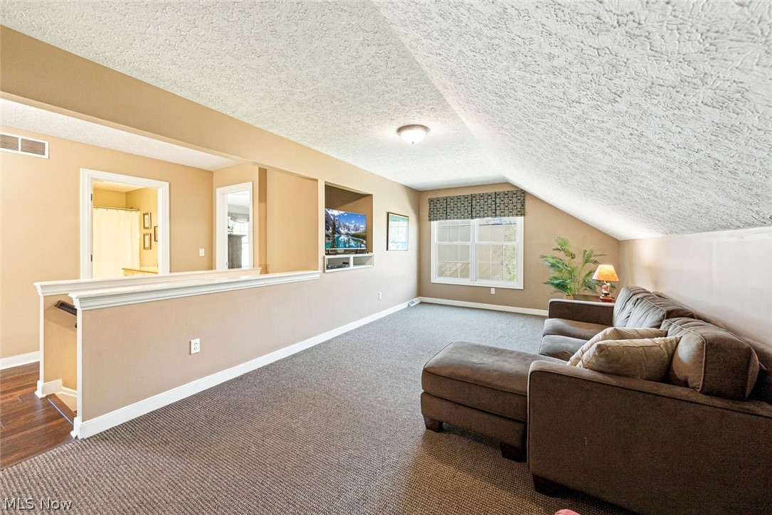35982 Falcon Crest Avenue Avon OH 44011