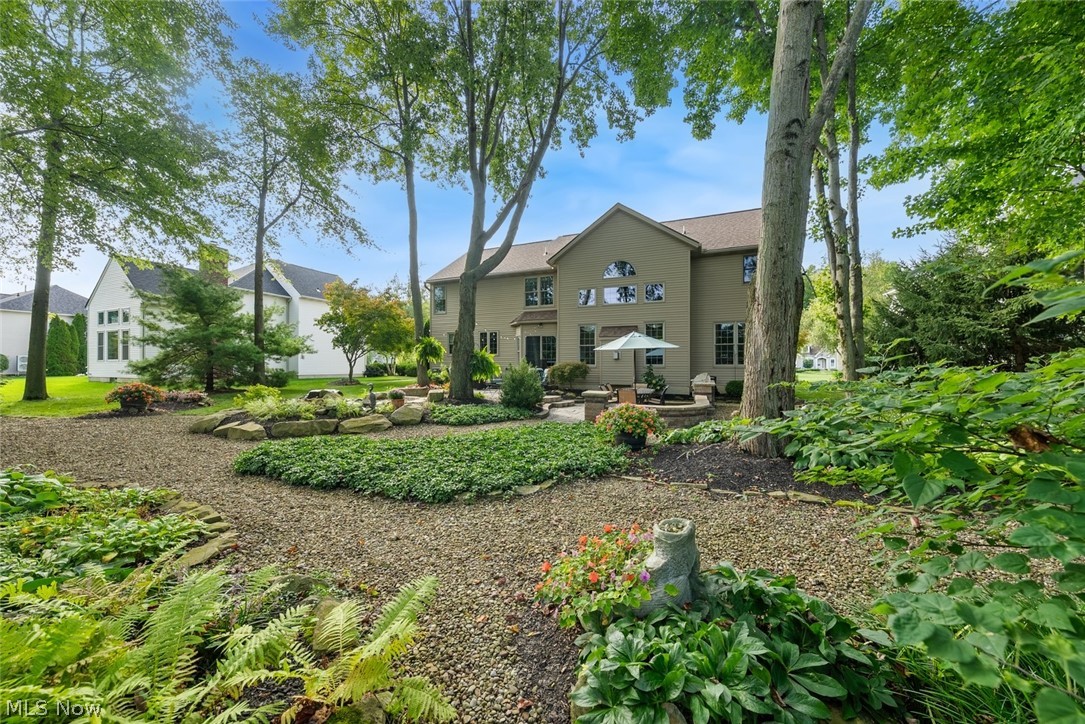 35982 Falcon Crest Avenue Avon OH 44011