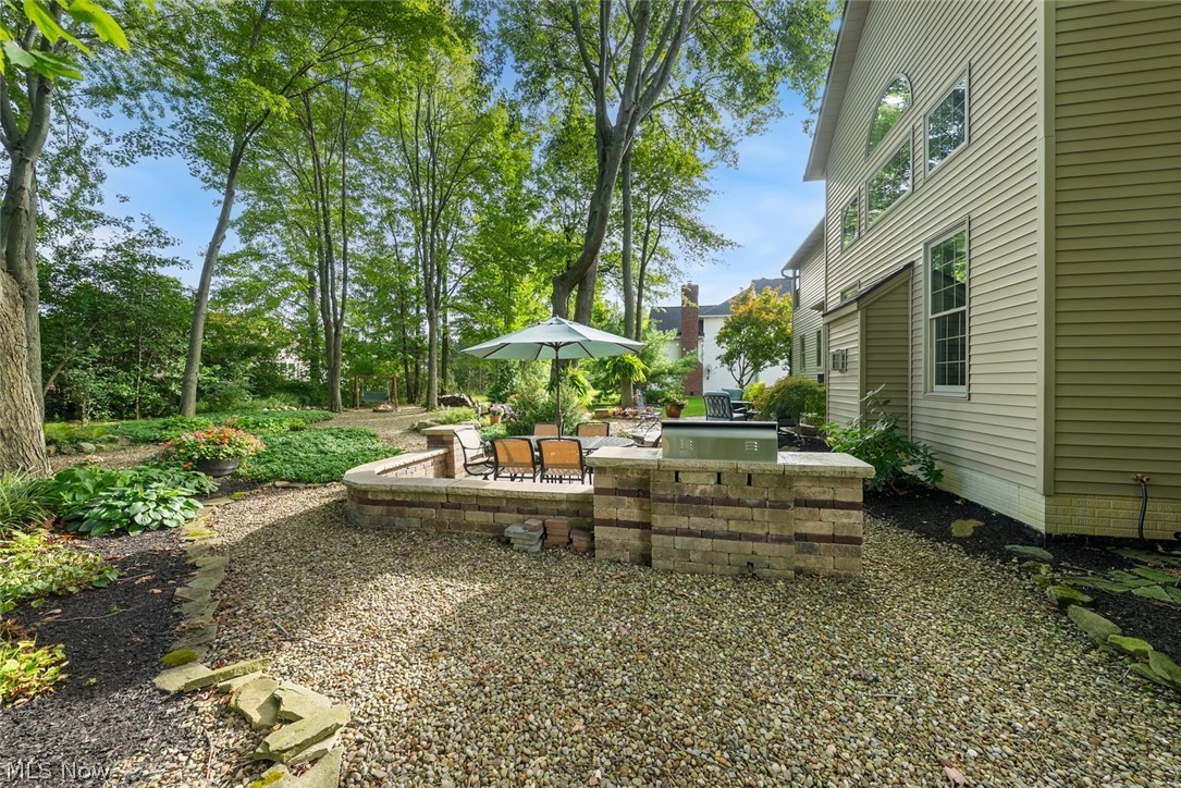 35982 Falcon Crest Avenue Avon OH 44011