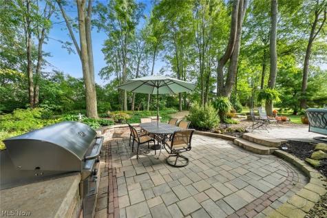 35982 Falcon Crest Avenue Avon OH 44011