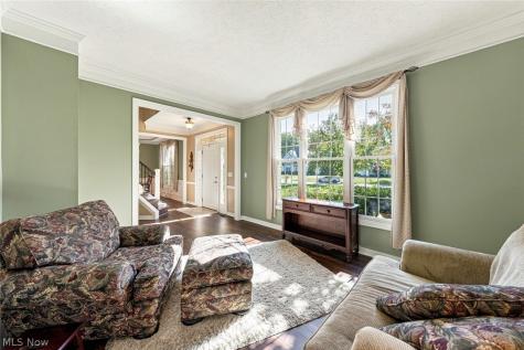 35982 Falcon Crest Avenue Avon OH 44011