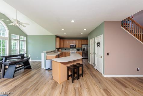 4928 Treeline Drive Brunswick OH 44212