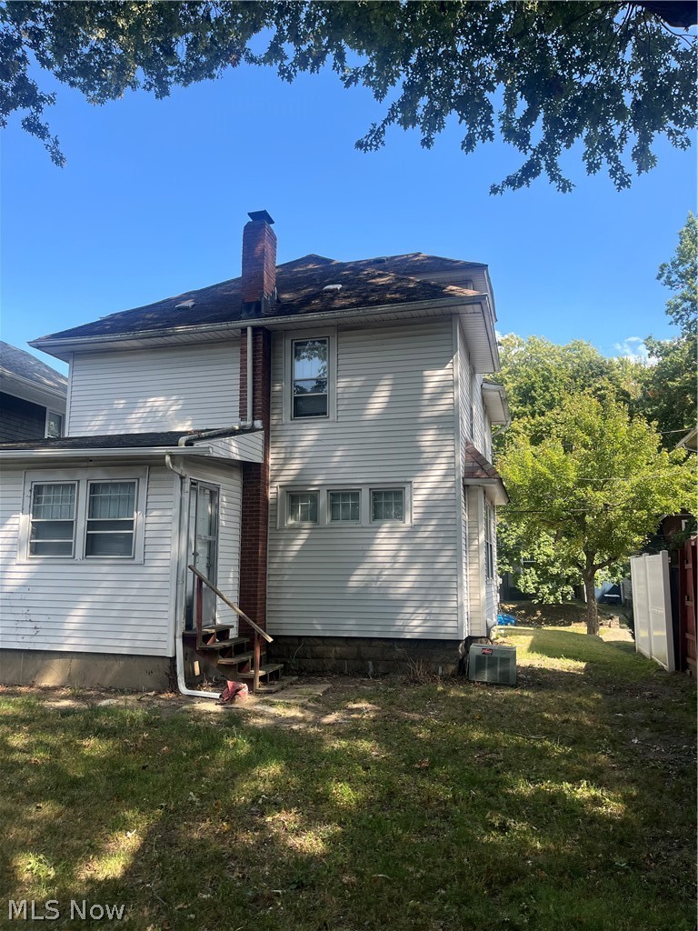 128 Corson Avenue Akron OH 44302