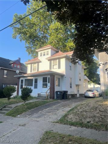 128 Corson Avenue Akron OH 44302