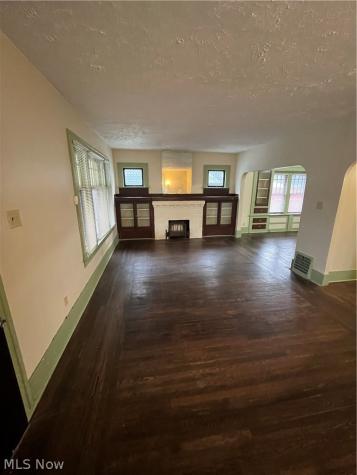 128 Corson Avenue Akron OH 44302