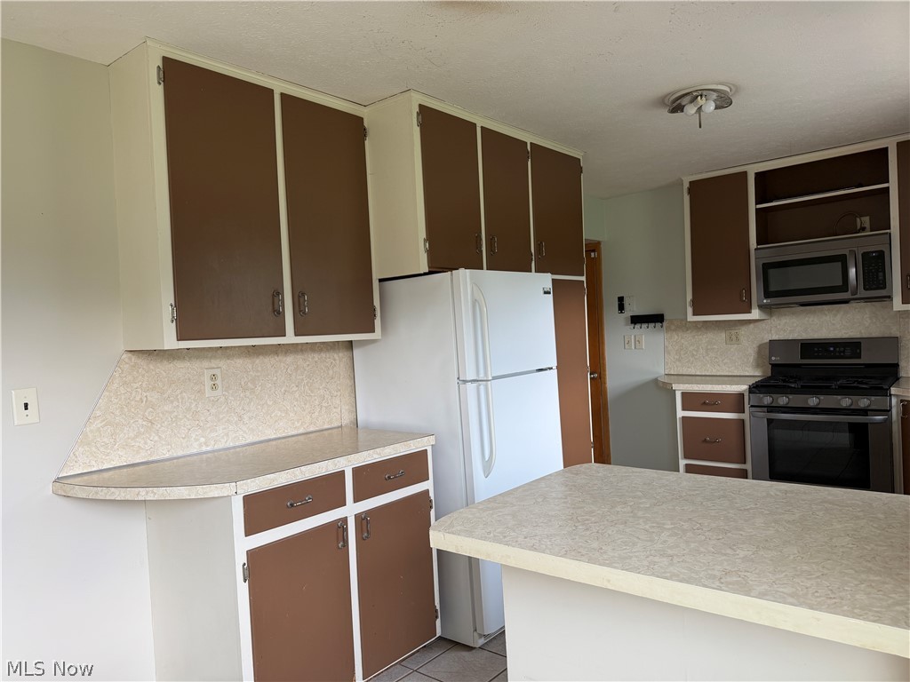 999 W Hutton Road Wooster OH 44691