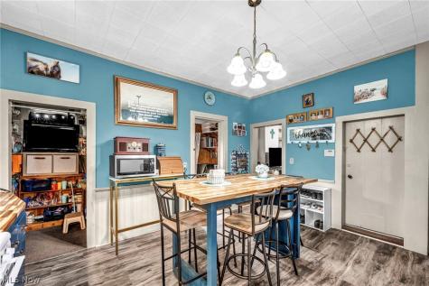 22 Main Street S Navarre OH 44662