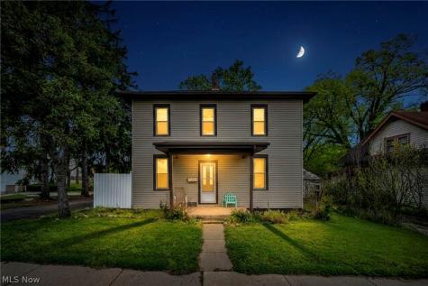 22 Main Street S Navarre OH 44662