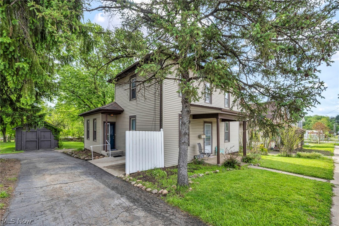 22 Main Street S Navarre OH 44662