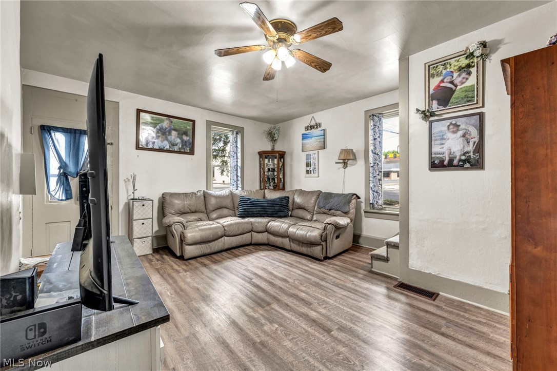 22 Main Street S Navarre OH 44662