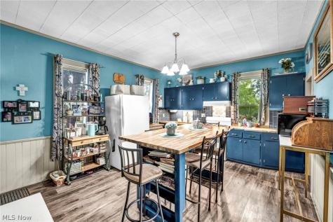 22 Main Street S Navarre OH 44662