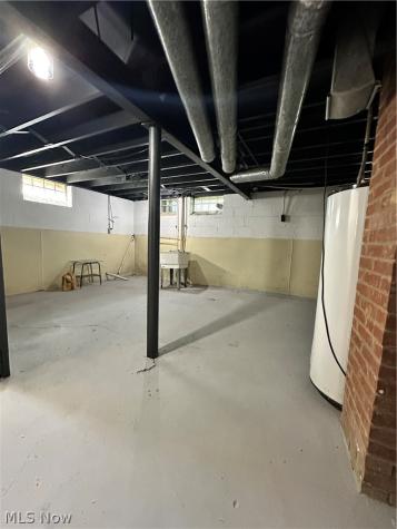 16207 Miles Avenue Cleveland OH 44128