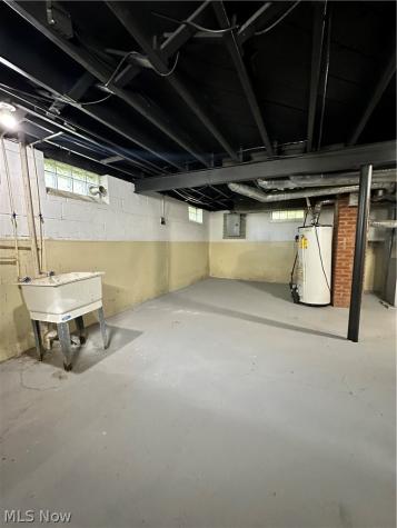 16207 Miles Avenue Cleveland OH 44128