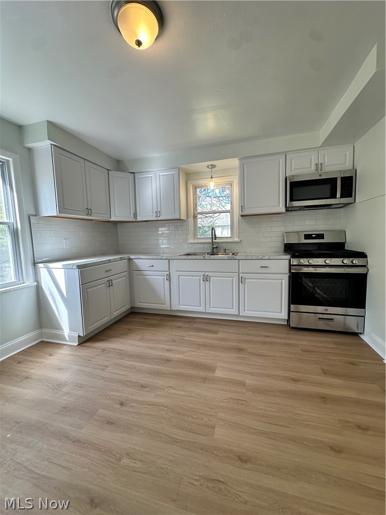 16207 Miles Avenue Cleveland OH 44128