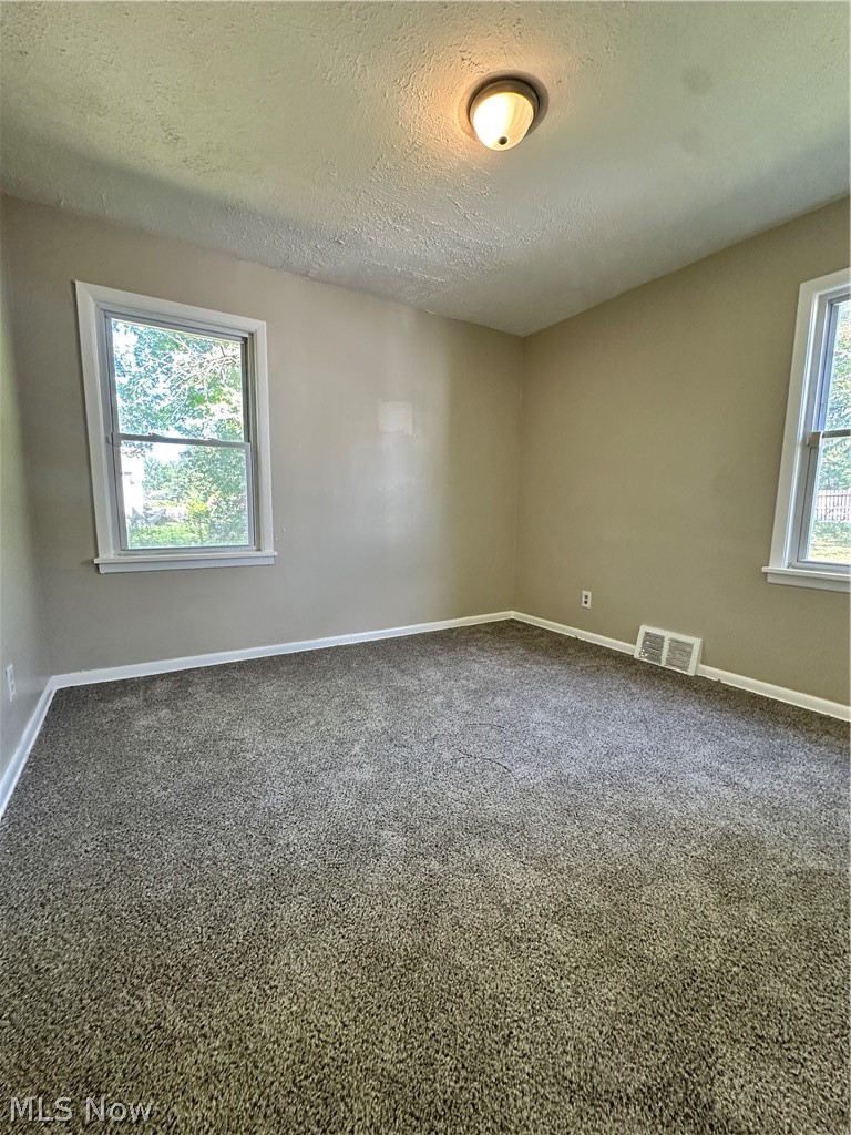 16207 Miles Avenue Cleveland OH 44128