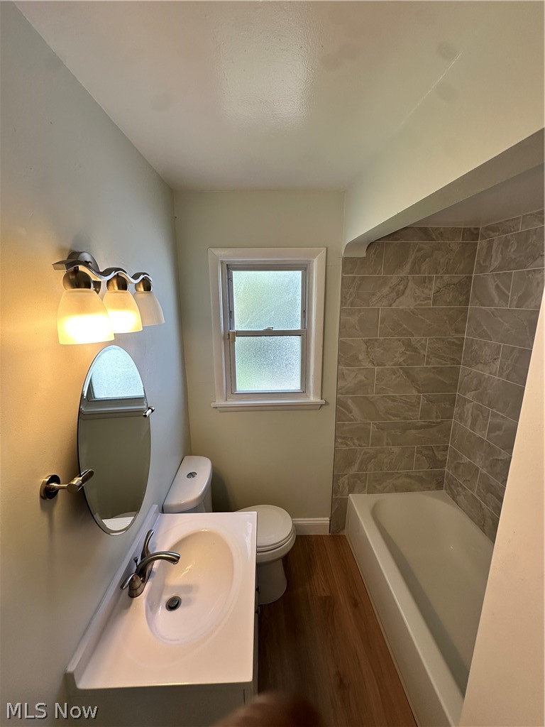 16207 Miles Avenue Cleveland OH 44128