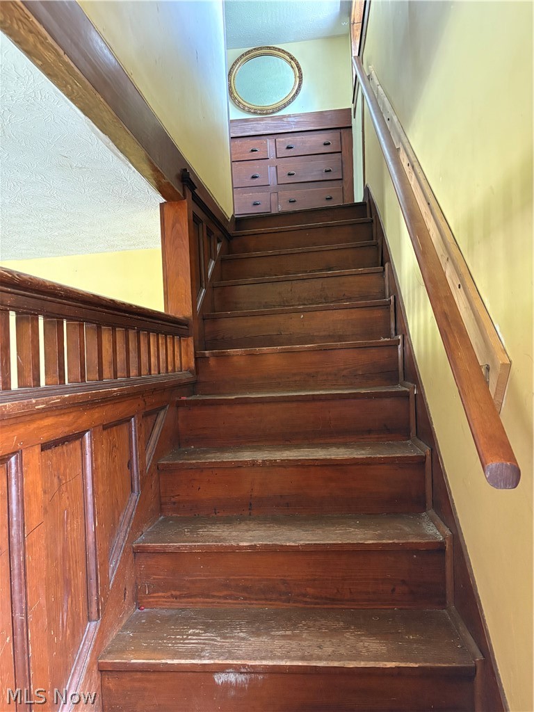 2918 High Street Rock Creek OH 44084