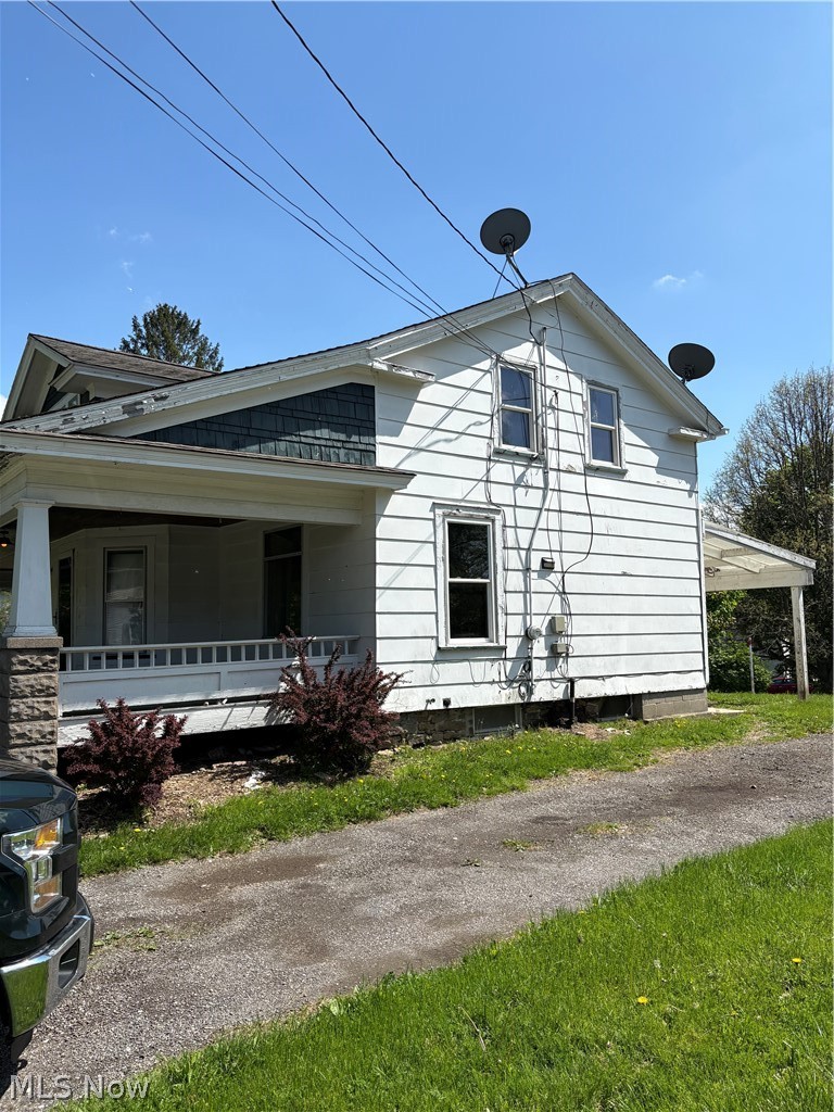 2918 High Street Rock Creek OH 44084